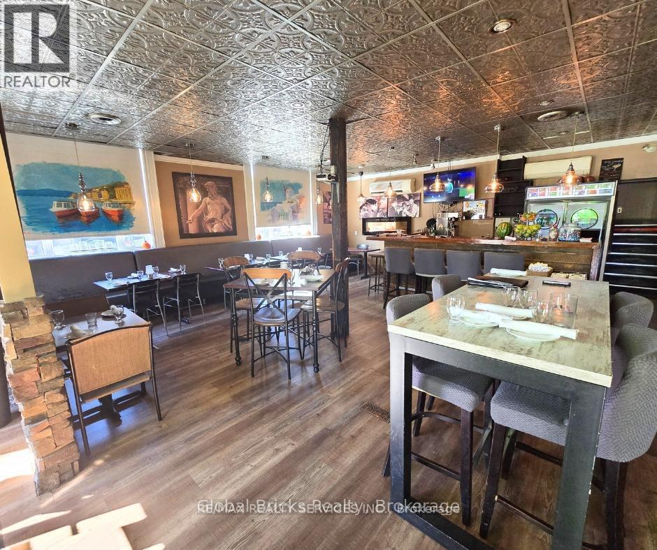 32 Stanley Street, North Dumfries, ON