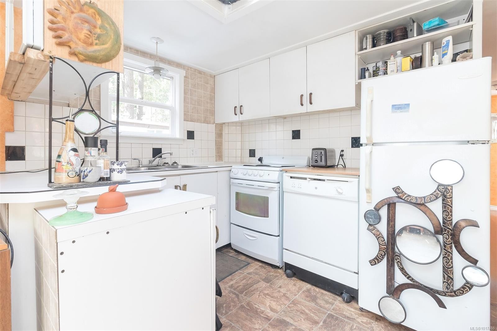 143-2500 Florence Lake Rd, Langford, BC