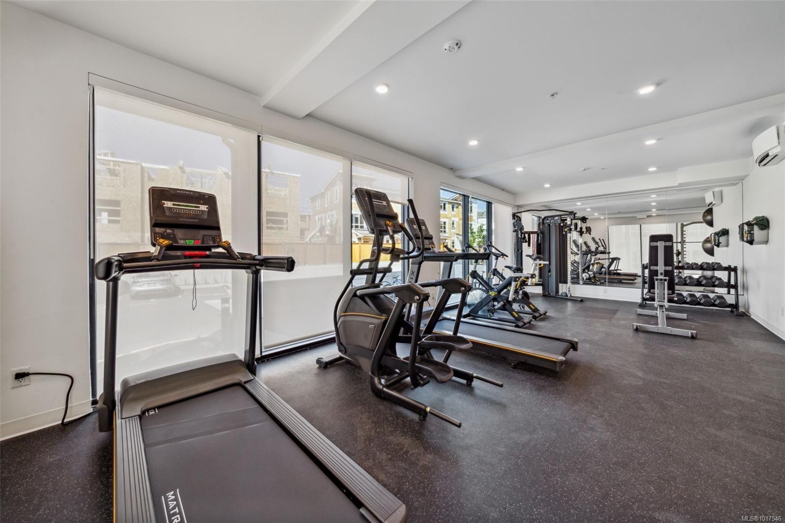 100-3564B Ryder Hesjedal Way, Colwood, BC - Indoor Photo Showing Gym Room