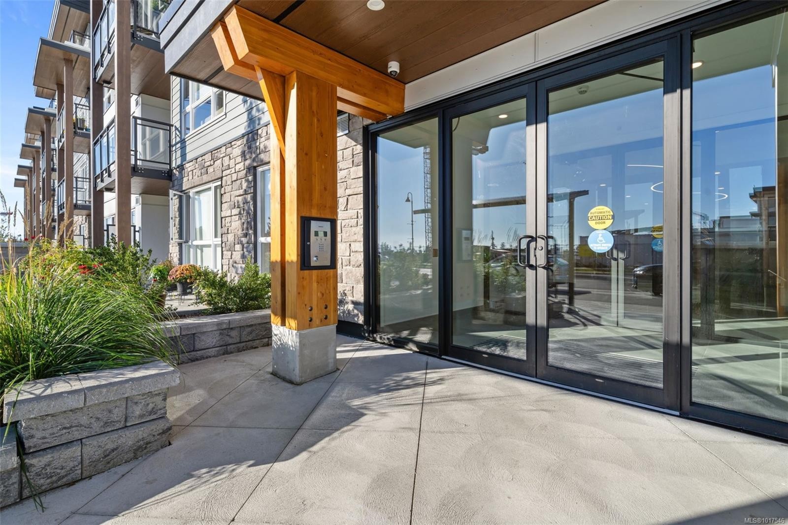 100-3564B Ryder Hesjedal Way, Colwood, BC - Outdoor