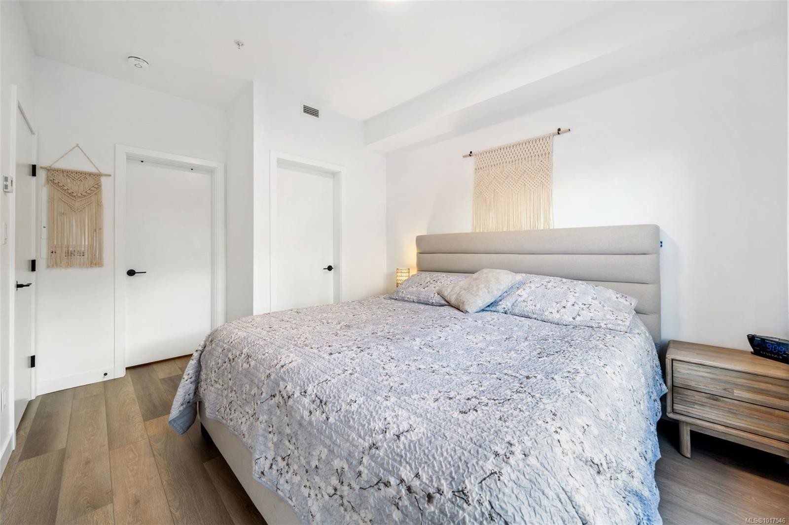 100-3564B Ryder Hesjedal Way, Colwood, BC - Indoor Photo Showing Bedroom