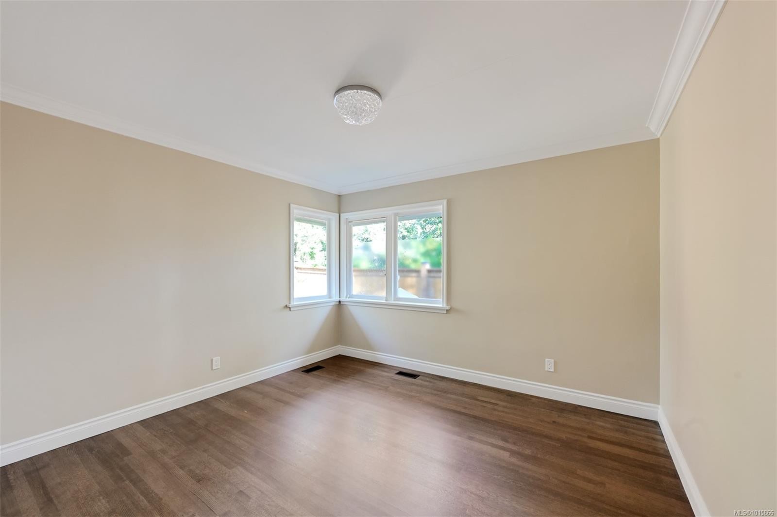 3160 Midland Rd, Oak Bay, BC