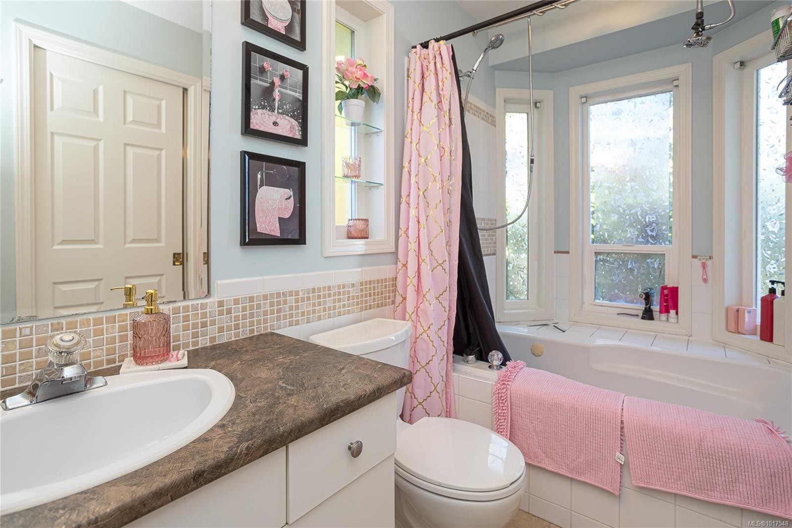 5667 Carrington Rd, Nanaimo, BC