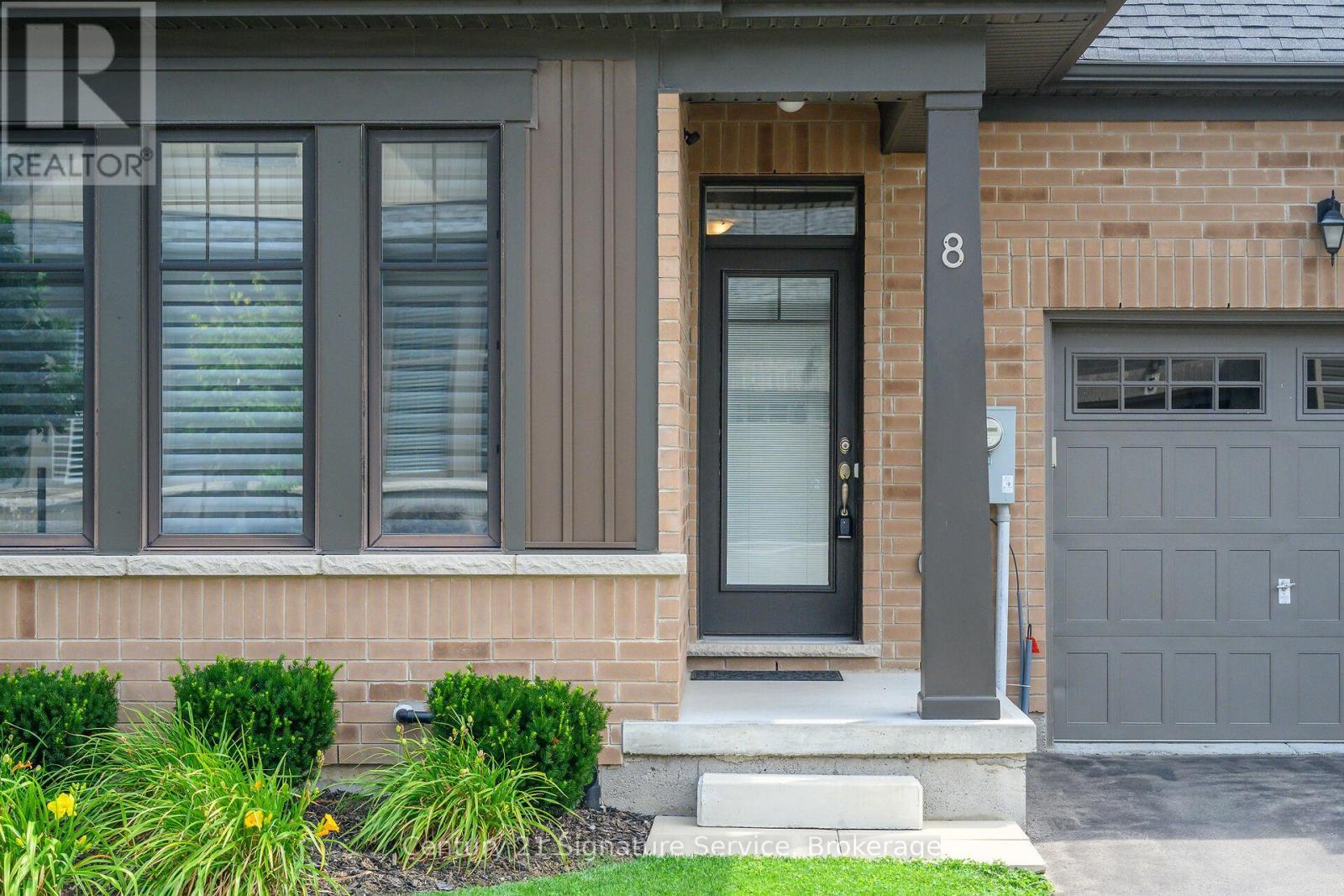 Welcome to 8 Cosmopolitan Way! - 8 Cosmopolitan Common E, St. Catharines, ON - Outdoor