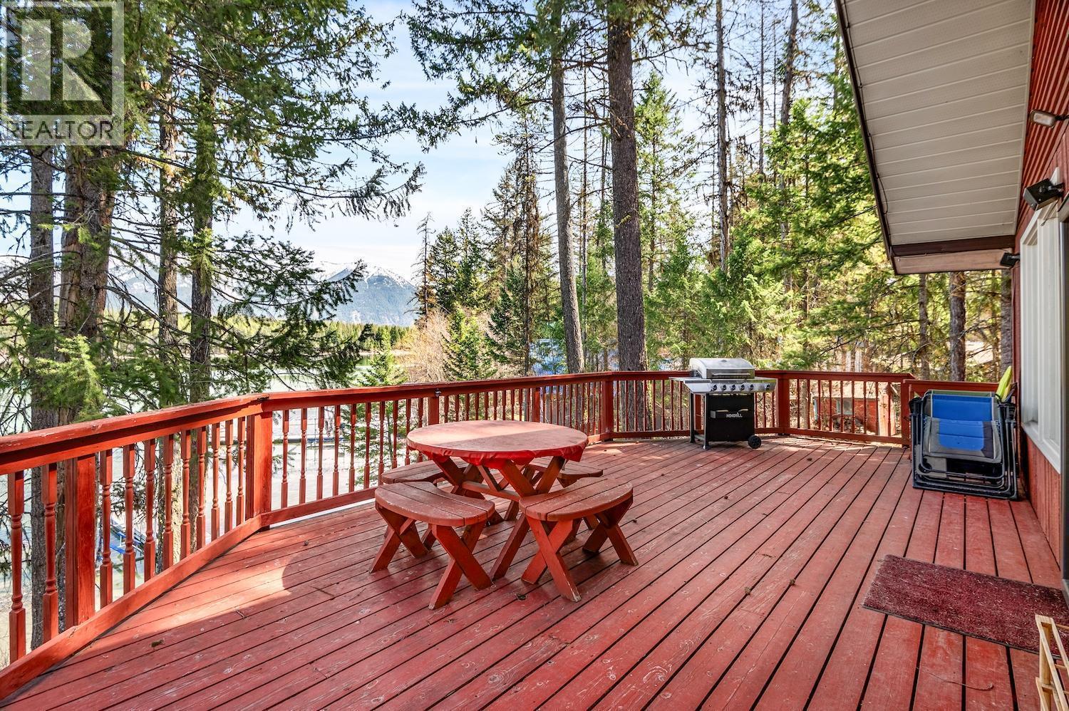 1249 Tie Lake Shore S Road, Jaffray, BC - Outdoor With Deck Patio Veranda With Exterior
