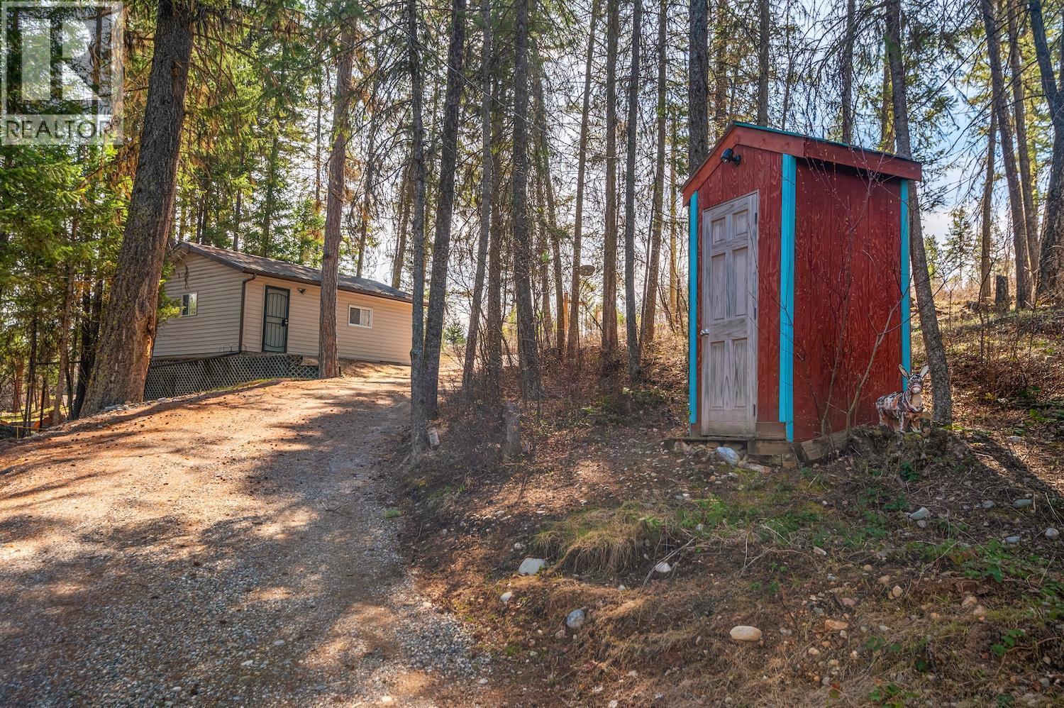 1249 Tie Lake Shore S Road, Jaffray, BC - Outdoor