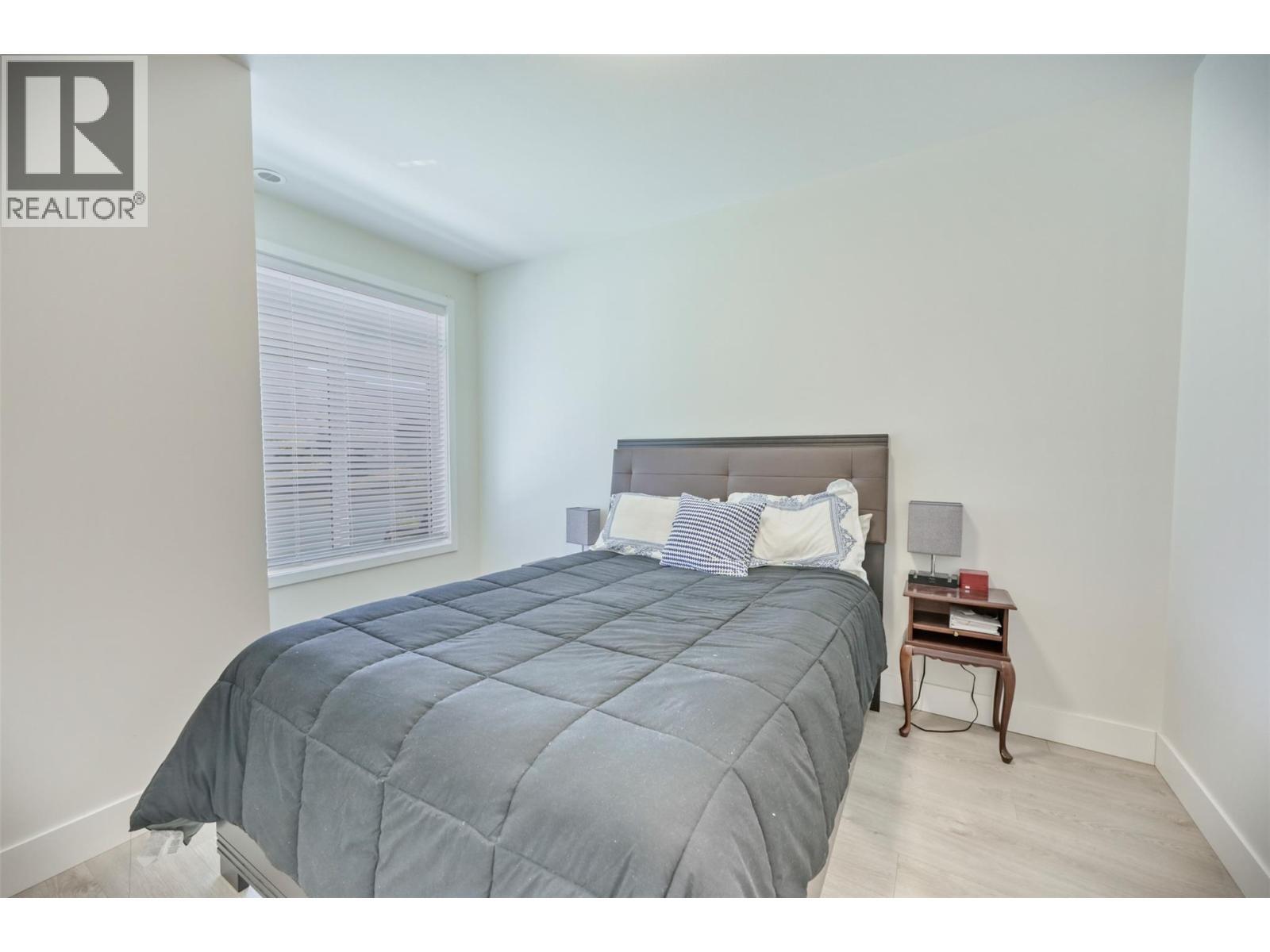 8000 Vedette Drive Unit# 5, Osoyoos, BC - Indoor Photo Showing Bedroom