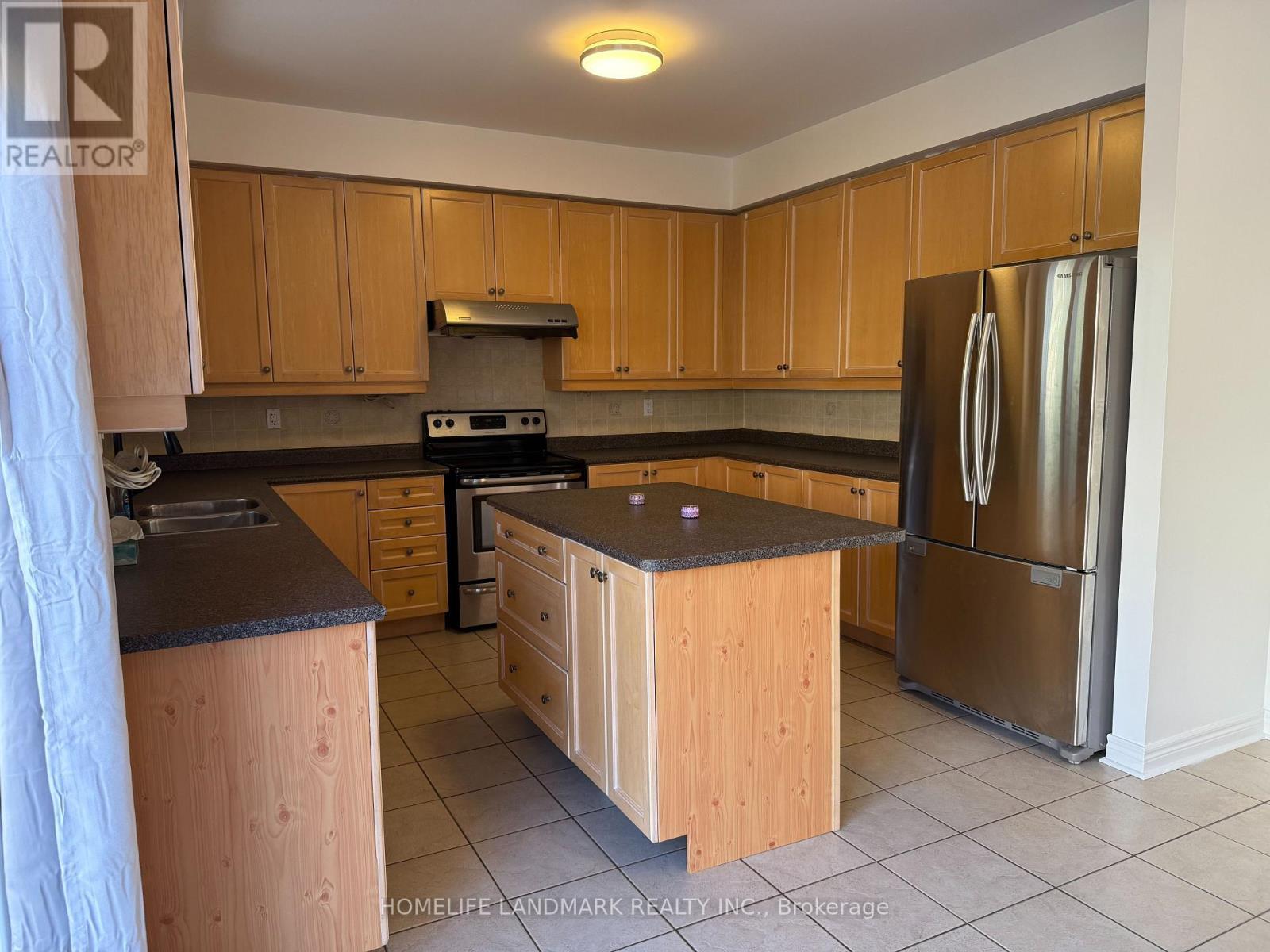 37 Osmond Appleton Road, Markham, ON - Indoor Photo Showing Kitchen