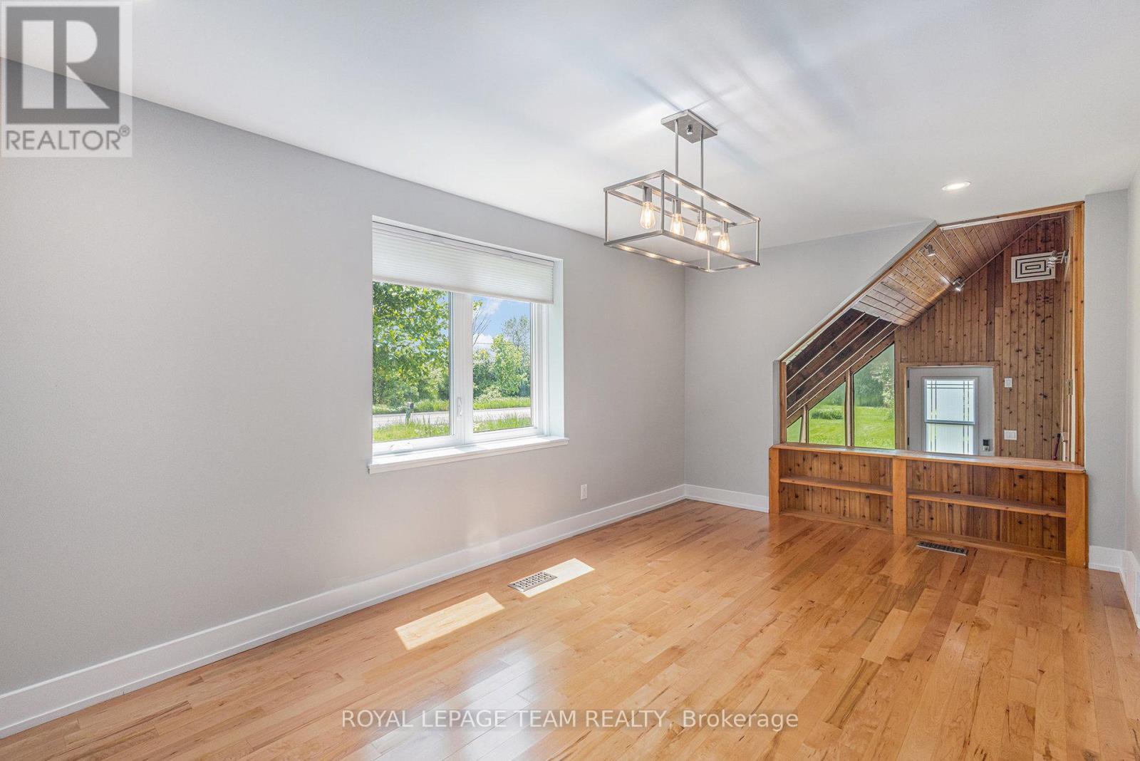 3455 Donnelly Drive, Ottawa, ON - Indoor Photo Showing Other Room