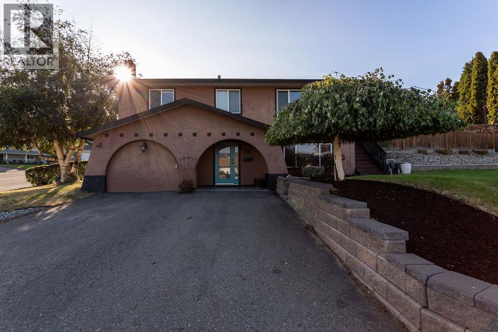 1595 Hillcrest Avenue, Kamloops, BC - Outdoor