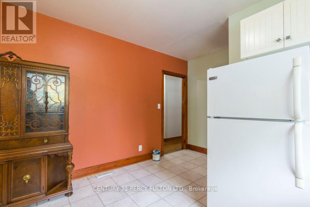 Main - 71 Prince Of Wales Drive, Belleville, ON - Indoor Photo Showing Other Room