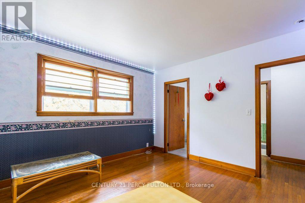 Main - 71 Prince Of Wales Drive, Belleville, ON - Indoor Photo Showing Other Room