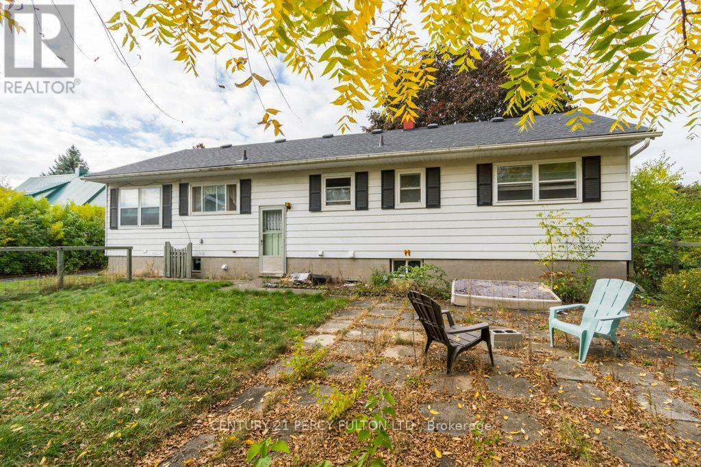 Main - 71 Prince Of Wales Drive, Belleville, ON - Outdoor