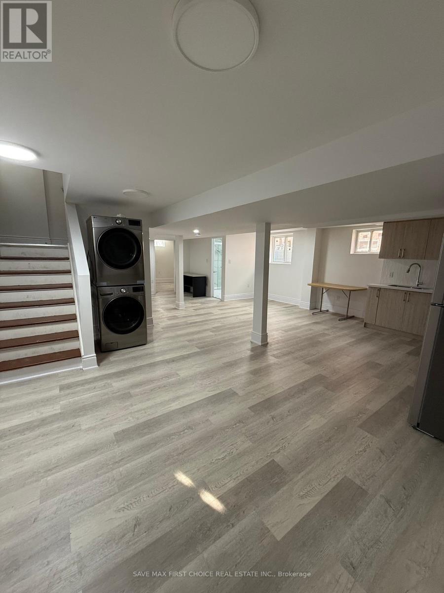 4362 Waterford Crescent, Mississauga, ON - Indoor