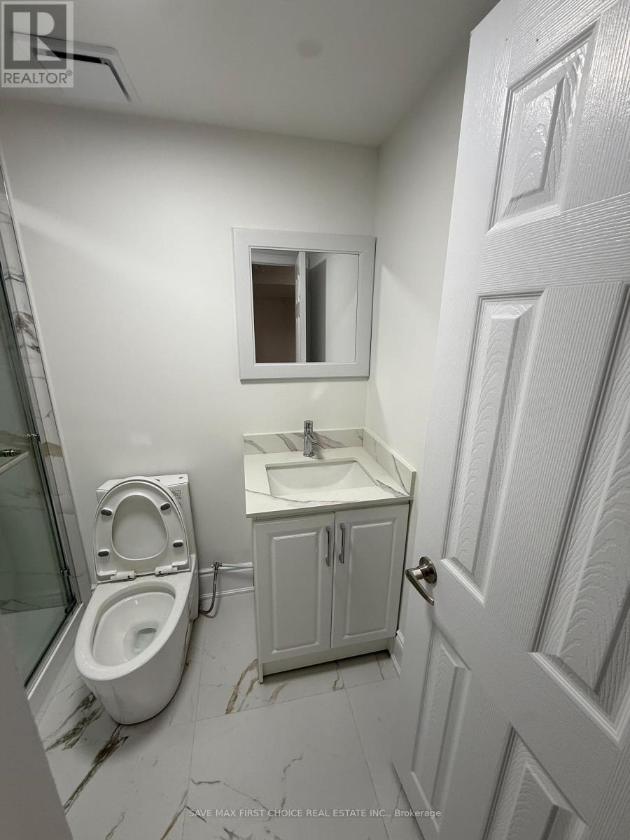 4362 Waterford Crescent, Mississauga, ON - Indoor