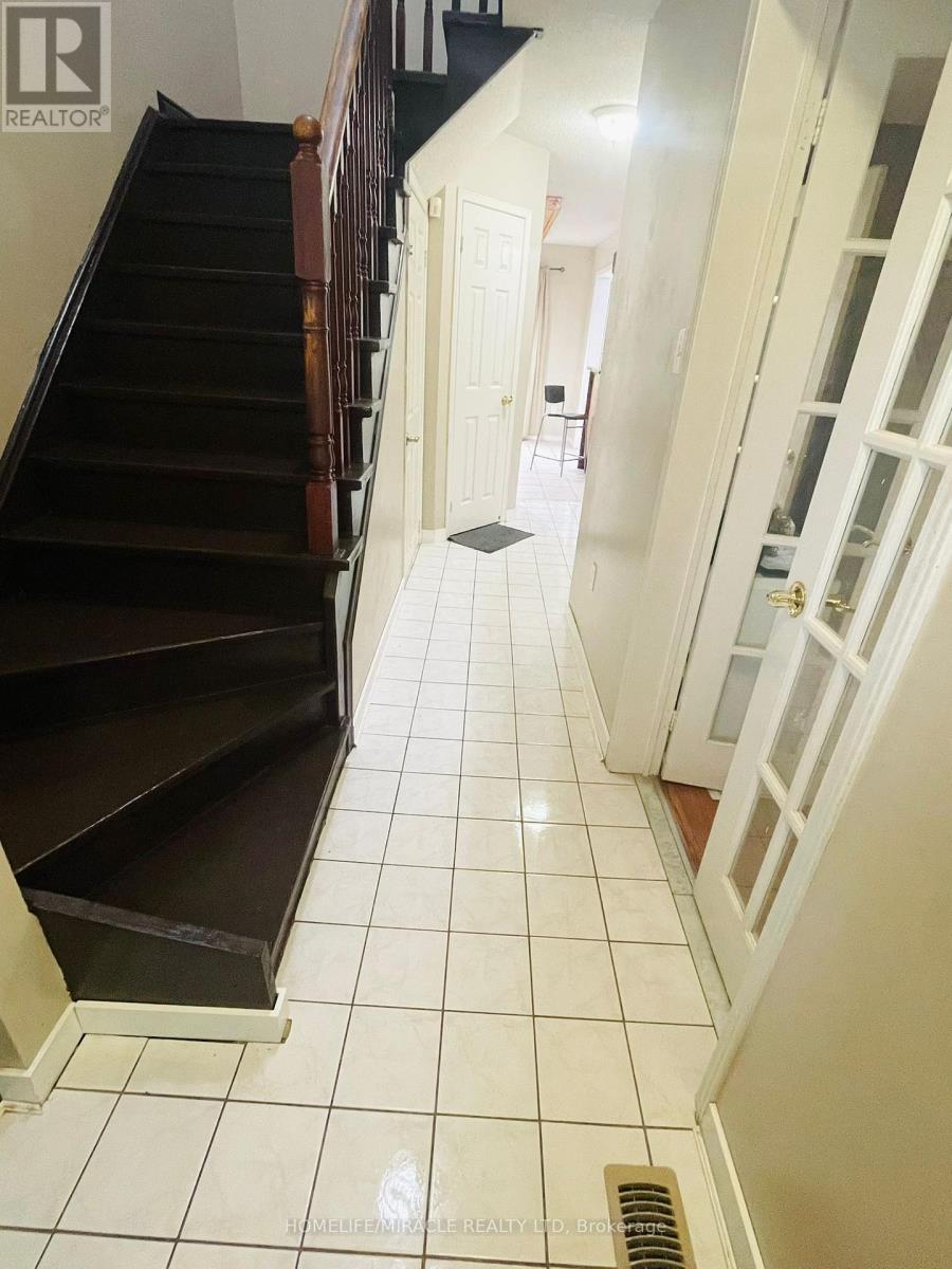 61 Carrie Crescent, Brampton, ON - Indoor Photo Showing Other Room