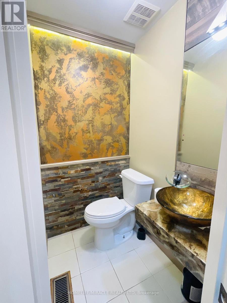 61 Carrie Crescent, Brampton, ON - Indoor Photo Showing Bathroom