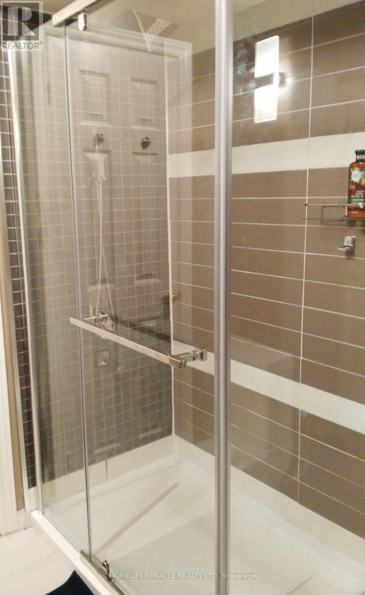 61 Carrie Crescent, Brampton, ON - Indoor Photo Showing Bathroom