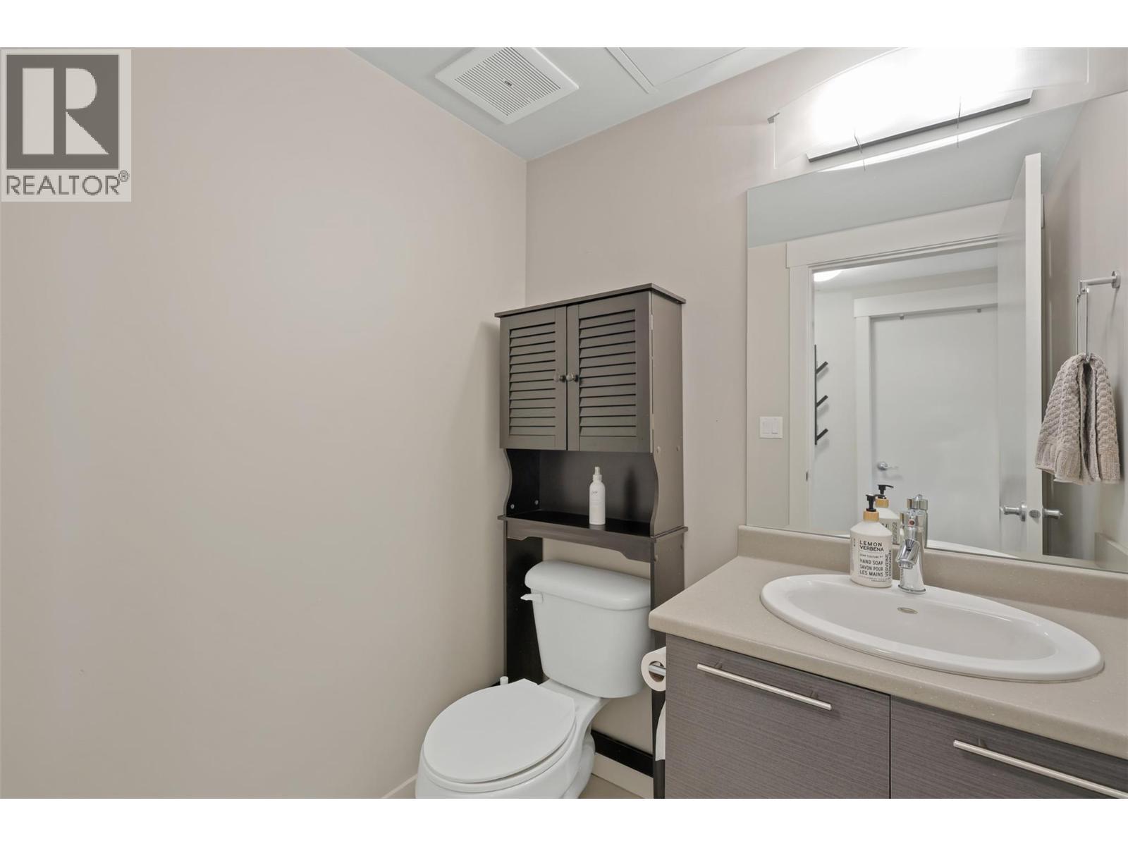 1030 Talasa Way Unit# 2112, Kamloops, BC - Indoor Photo Showing Bathroom