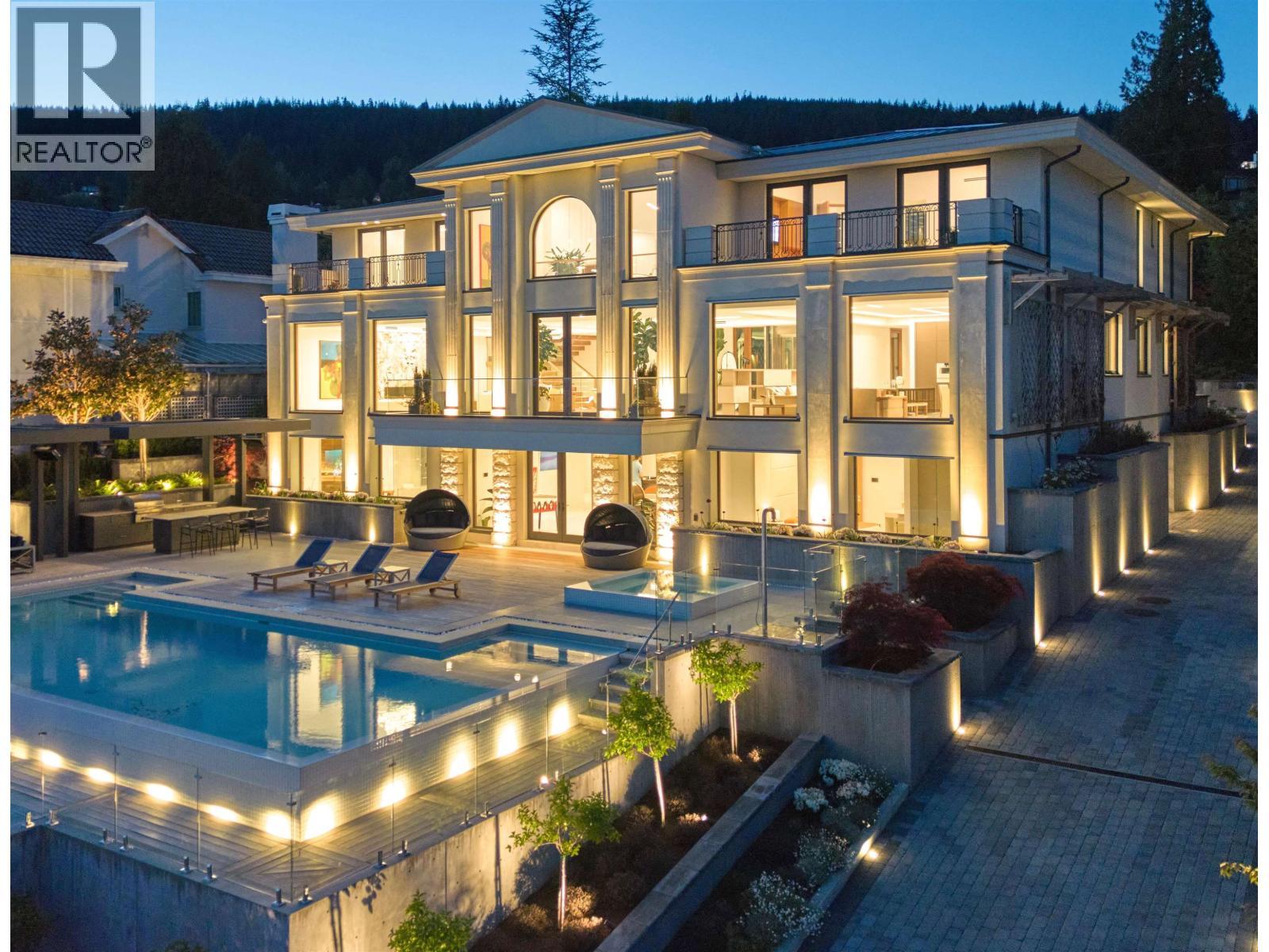 961 King Georges Way, West Vancouver, BC - Outdoor With In Ground Pool