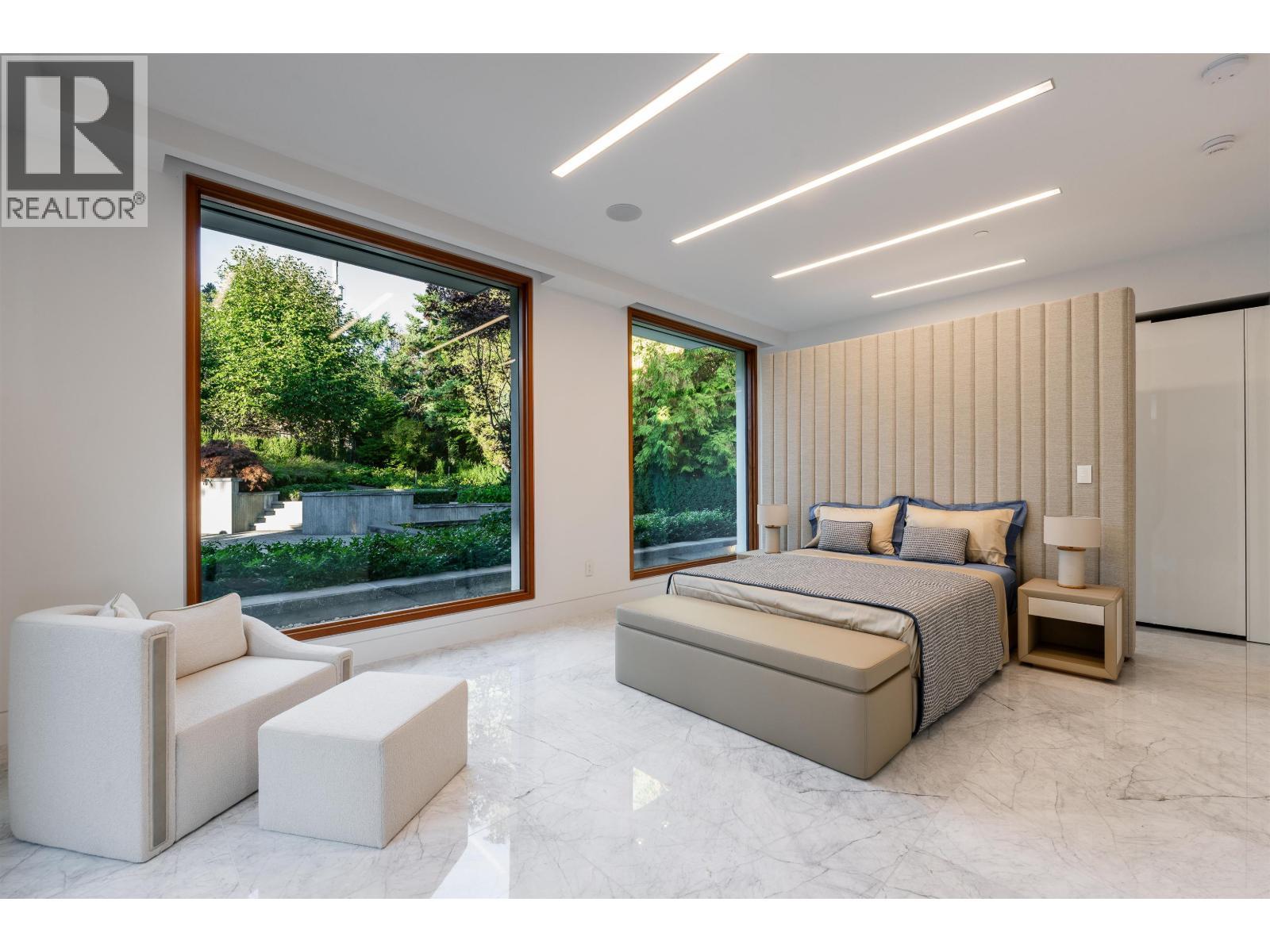 961 King Georges Way, West Vancouver, BC - Indoor Photo Showing Other Room