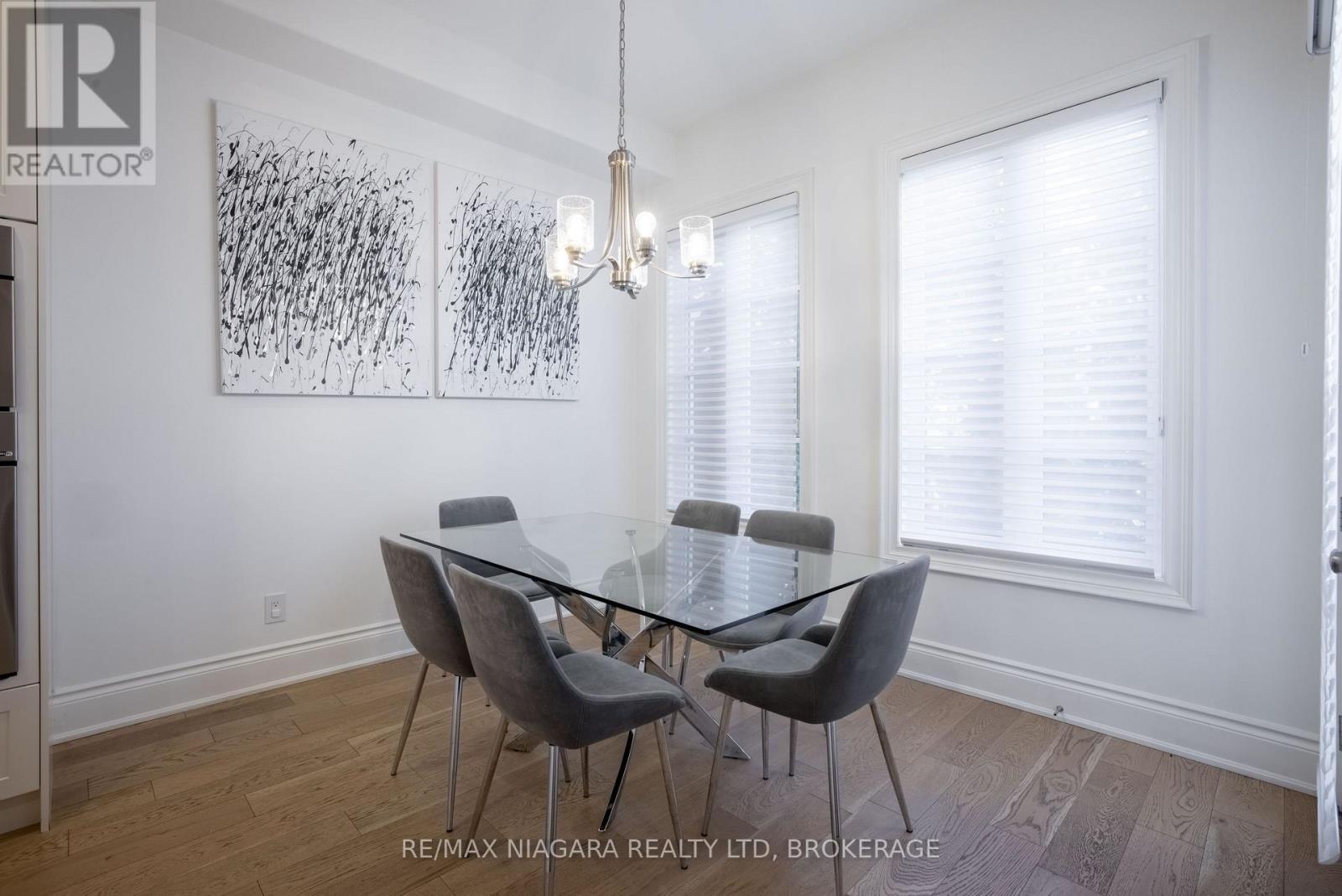 15 Arbourvale Common, St. Catharines (Glendale/Glenridge), ON - Indoor Photo Showing Dining Room