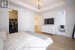 Primary bedroom with walk-in-closet and a ensuite -