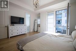 Primary bedroom with walk-in-closet and a ensuite -