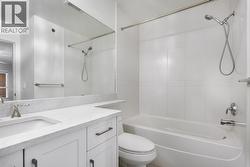 Full second bathroom with tub -