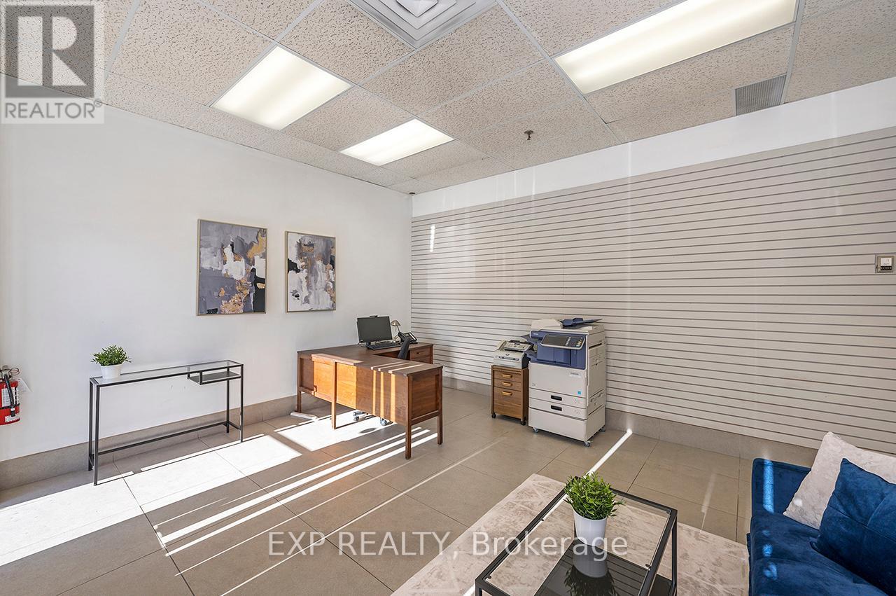 17 - 5775 Atlantic Drive, Mississauga, ON