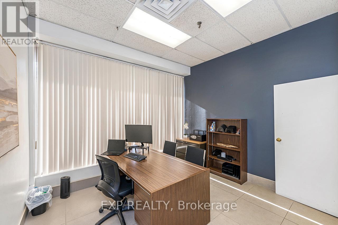 17 - 5775 Atlantic Drive, Mississauga, ON