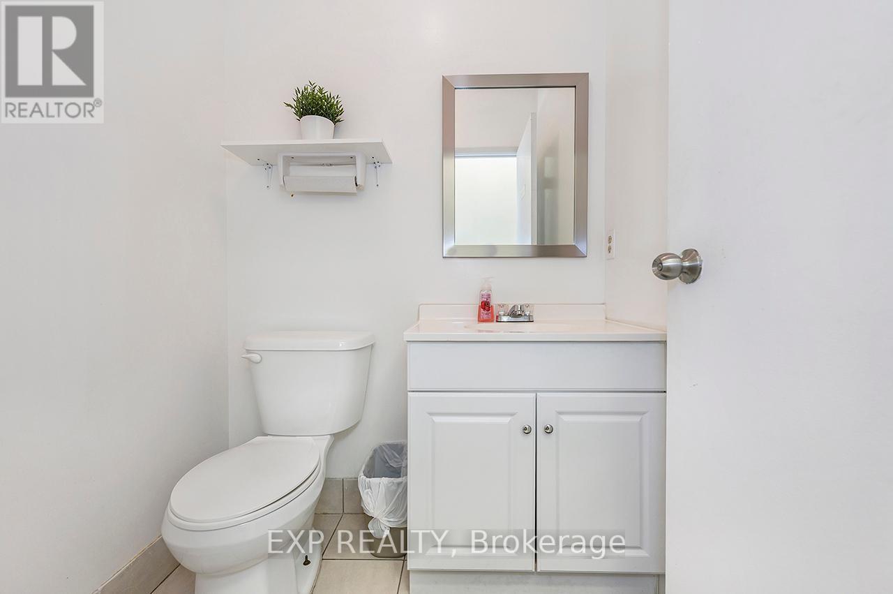 17 - 5775 Atlantic Drive, Mississauga, ON