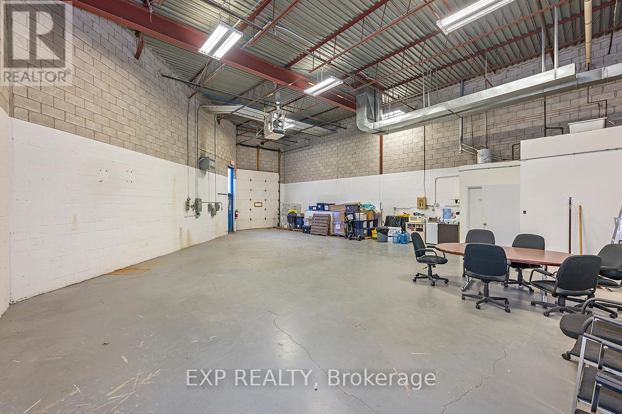 17 - 5775 Atlantic Drive, Mississauga, ON