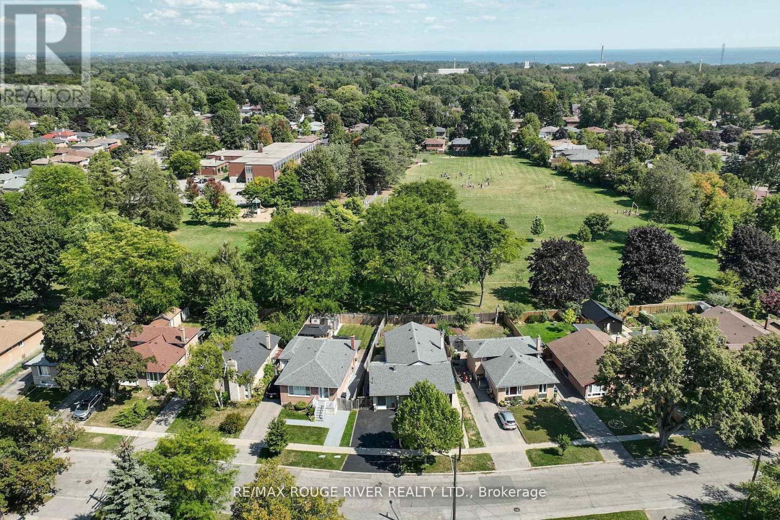 18 Darlingside Drive, Toronto, ON - Outdoor With View