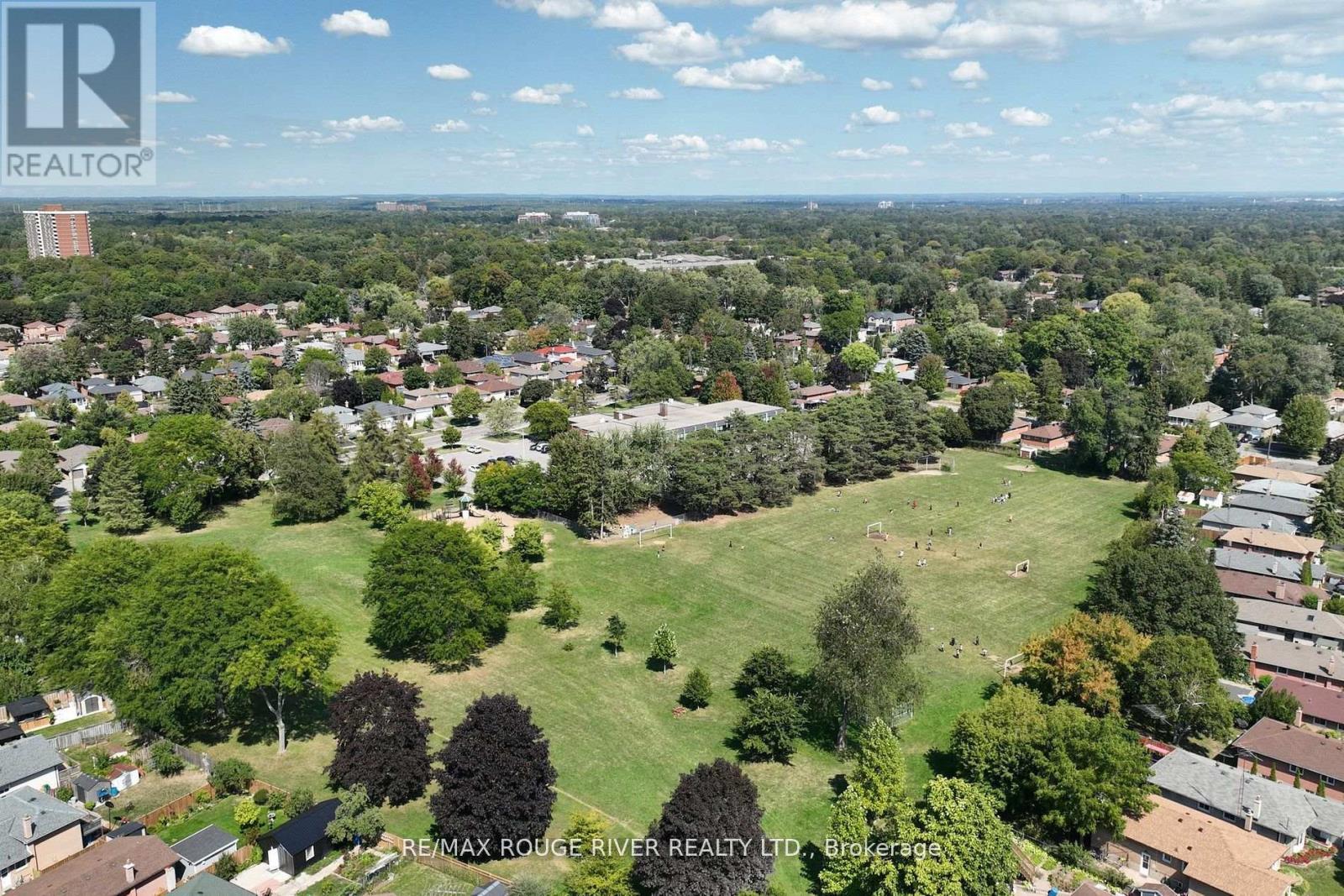 18 Darlingside Drive, Toronto, ON - Outdoor With View