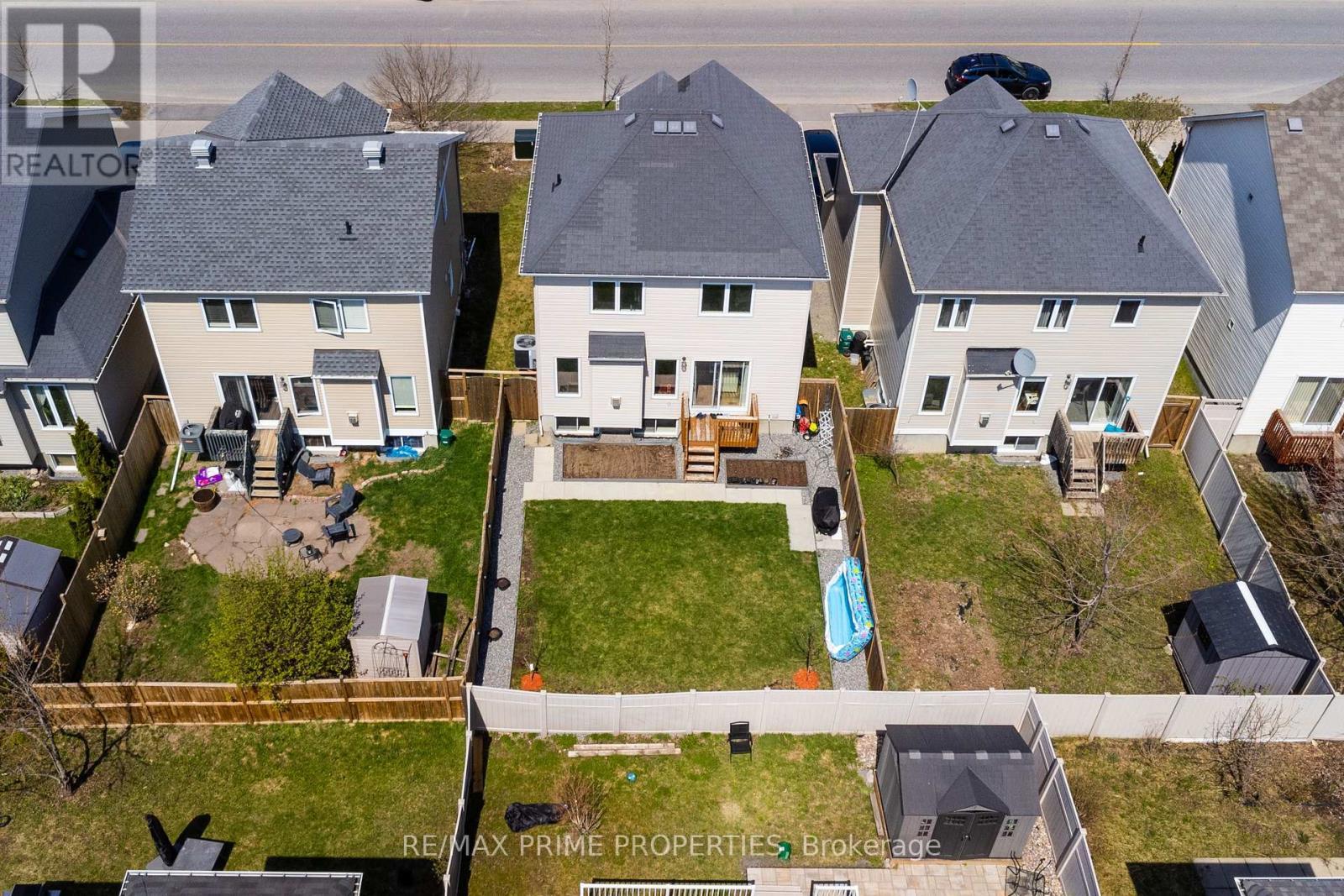 513 Paul Metivier Drive, Ottawa, ON - Outdoor