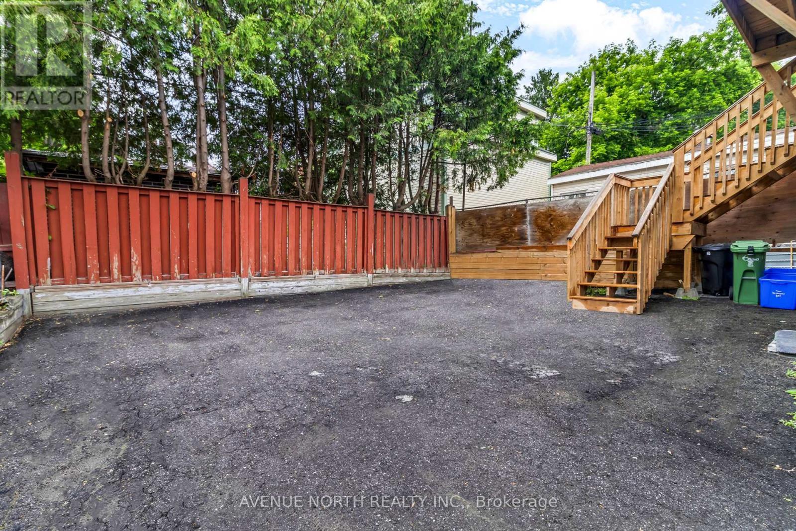 1 - 871 Somerset Street W, Ottawa, ON