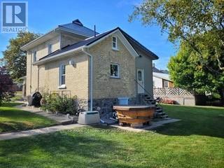 40 Goshen Street N, Bluewater (Zurich), ON - Outdoor