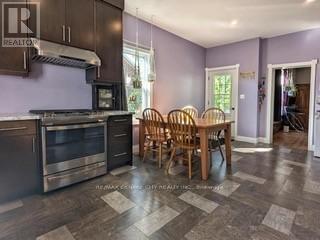 40 Goshen Street N, Bluewater (Zurich), ON - Indoor