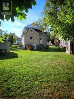 40 Goshen Street N, Bluewater (Zurich), ON - Outdoor With Backyard