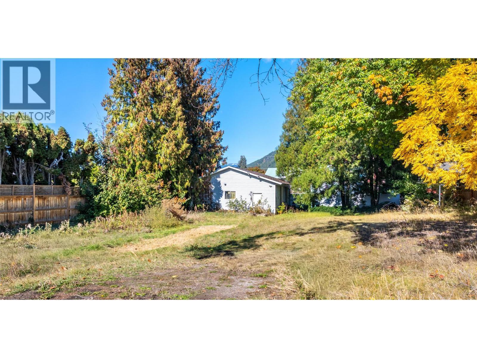 2104 Ash Street, Creston, BC