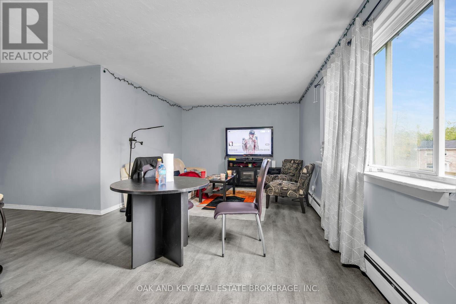 1563 Allen Place, London East (East H), ON - Indoor Photo Showing Office