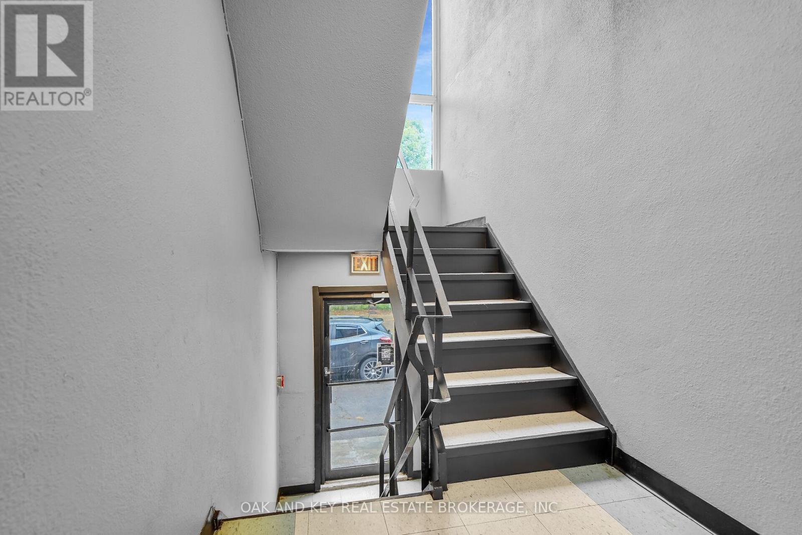 1563 Allen Place, London East (East H), ON -