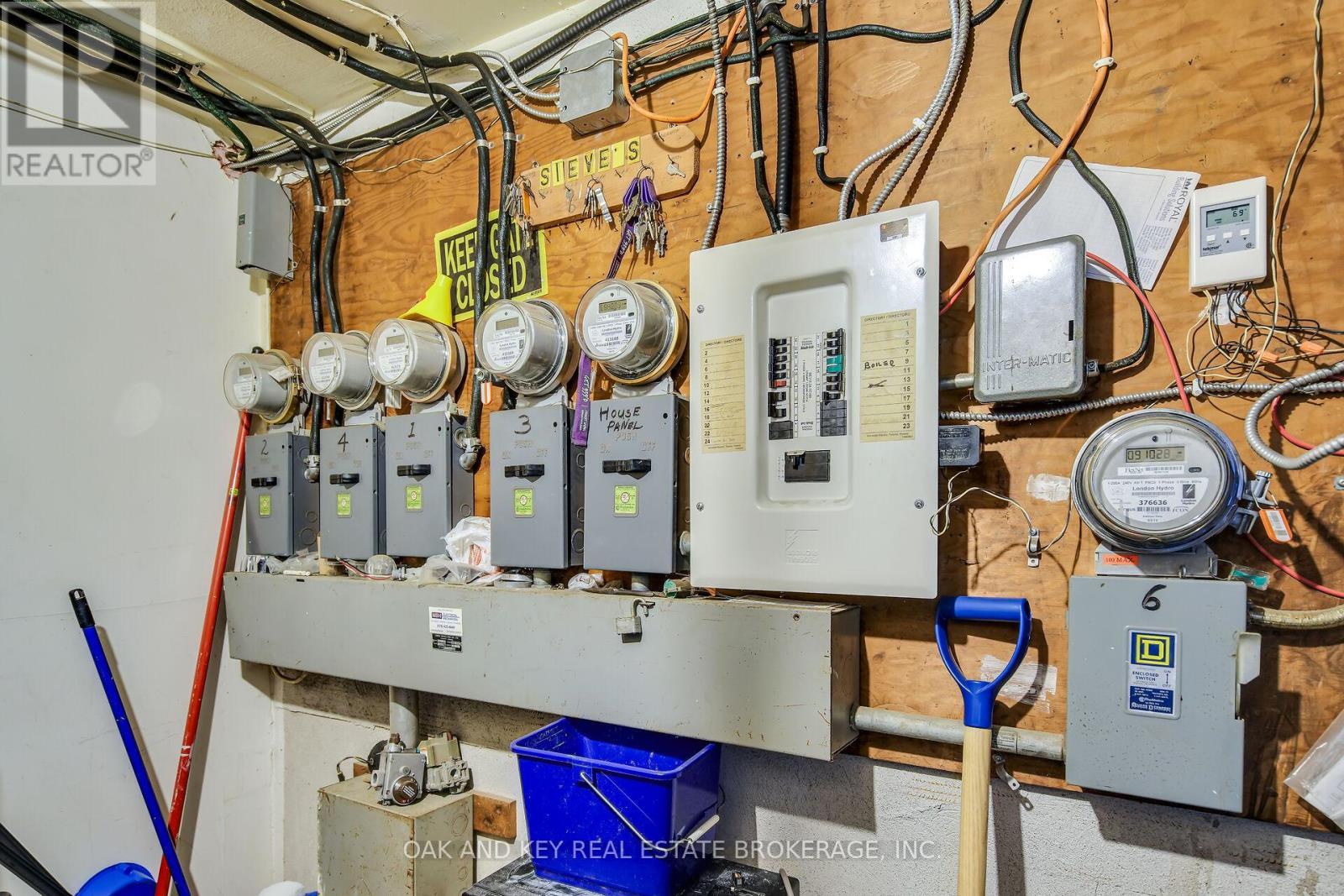 1563 Allen Place, London East (East H), ON - Indoor Photo Showing Basement