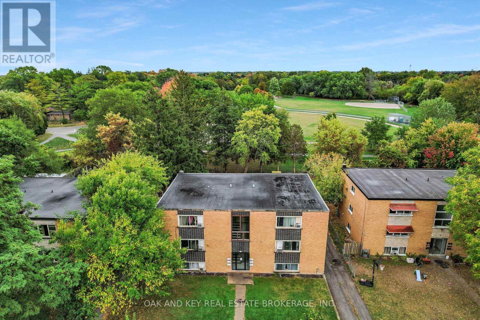 1563 Allen Place, London East (East H), ON - Outdoor