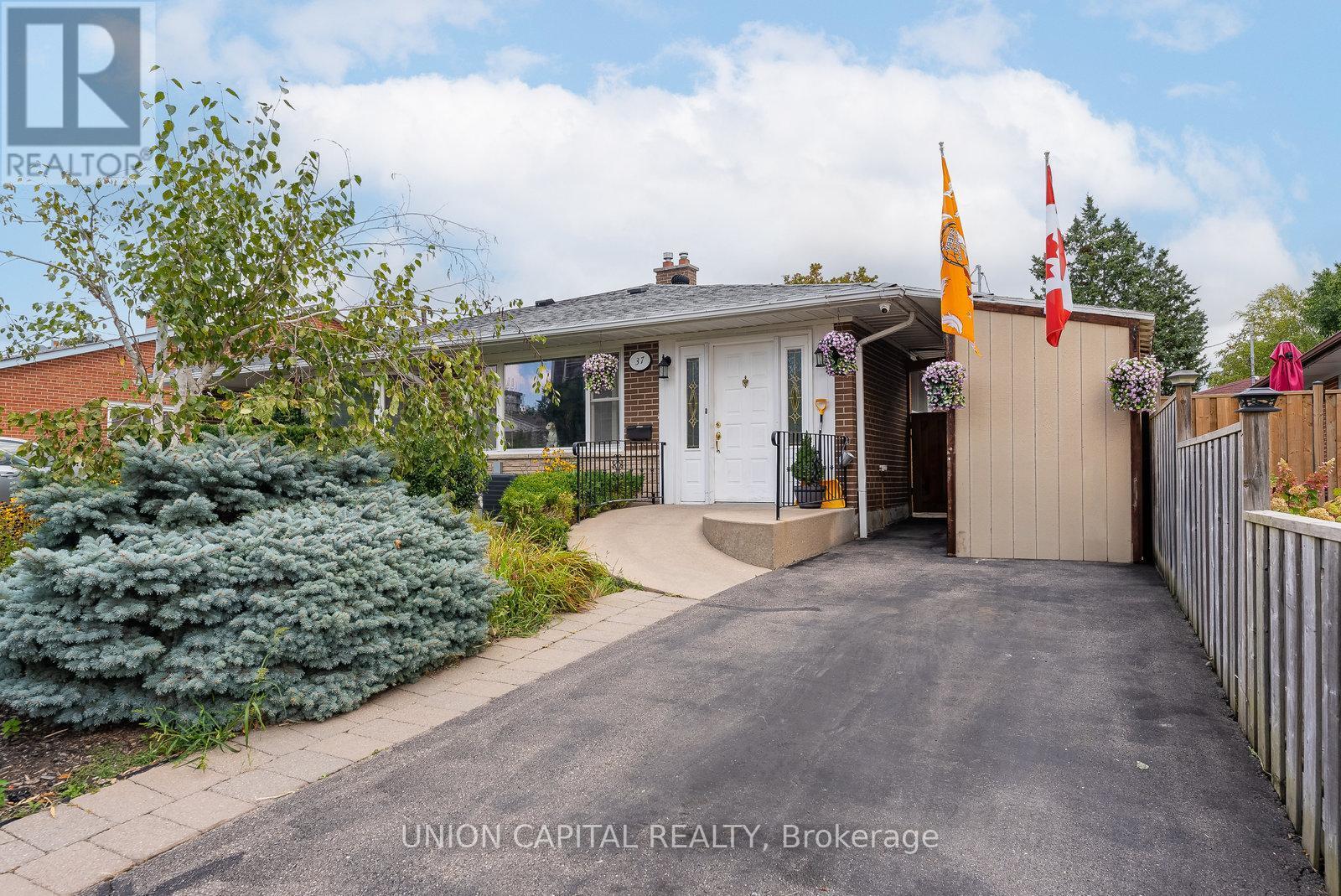 37 Callowhill Drive, Toronto, ON - Outdoor