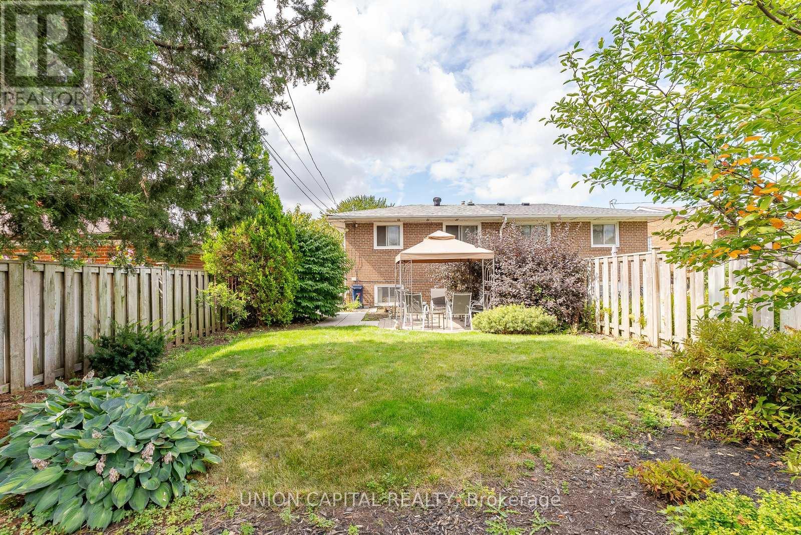 37 Callowhill Drive, Toronto, ON - Outdoor
