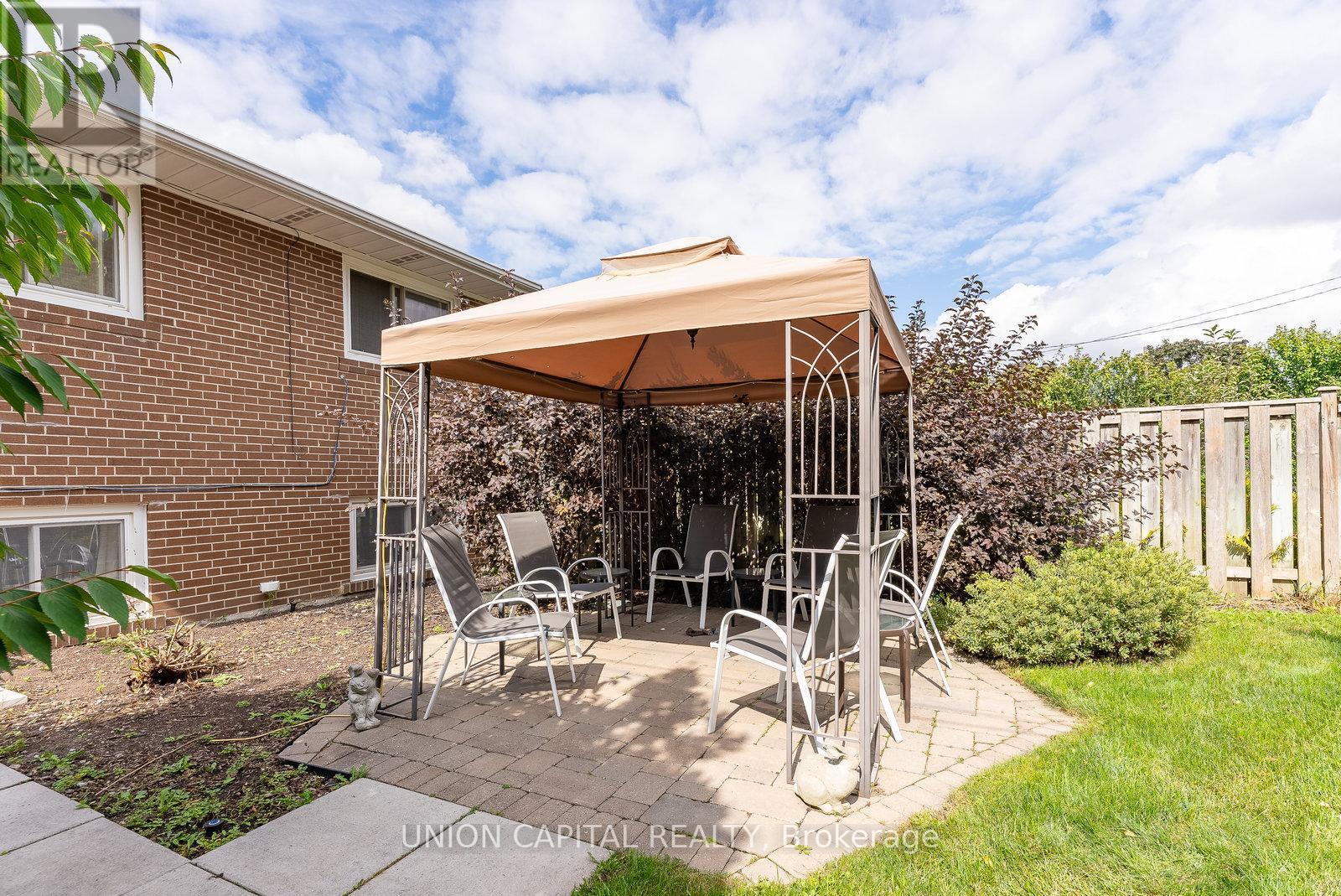 37 Callowhill Drive, Toronto, ON - Outdoor
