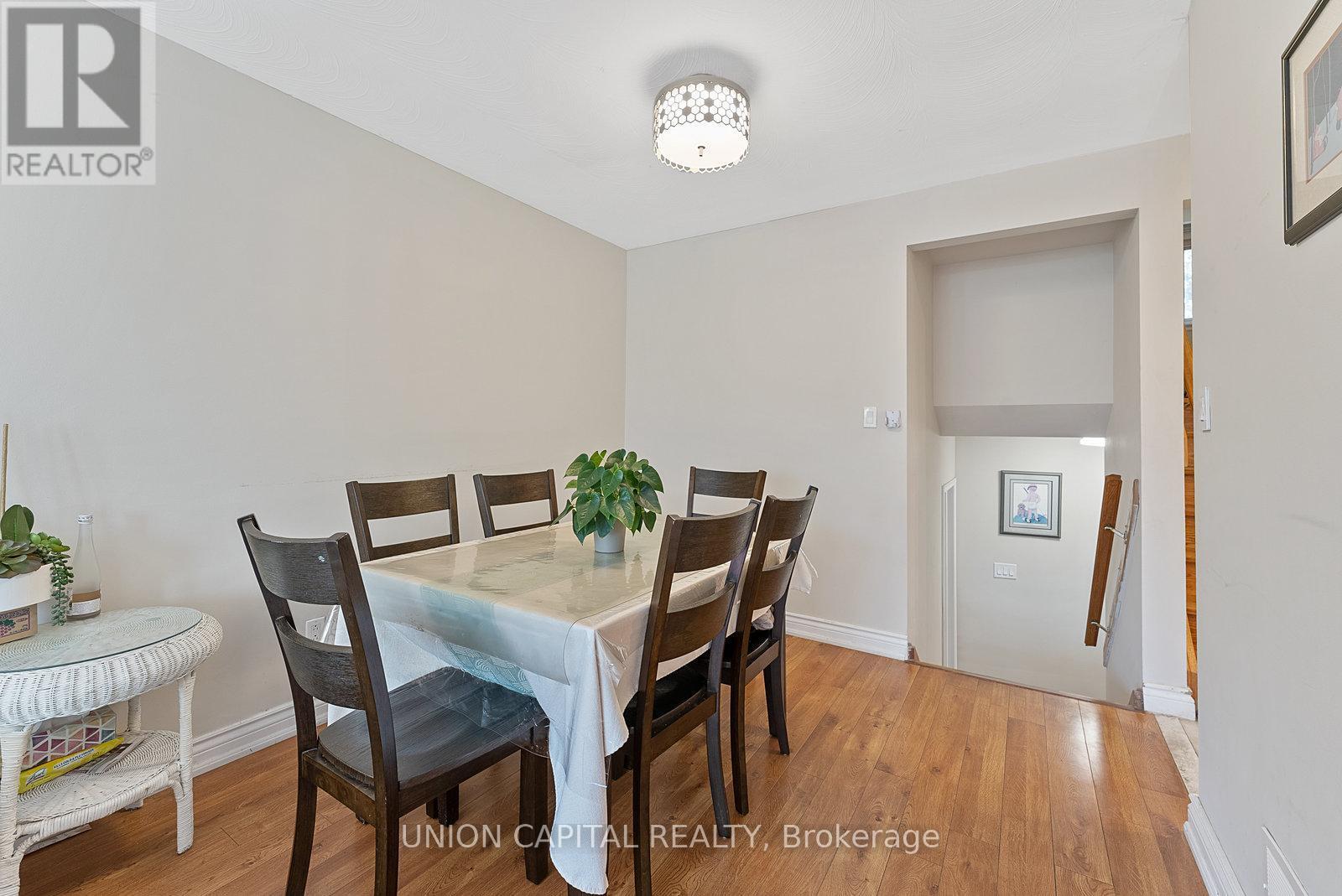 37 Callowhill Drive, Toronto, ON - Indoor Photo Showing Dining Room