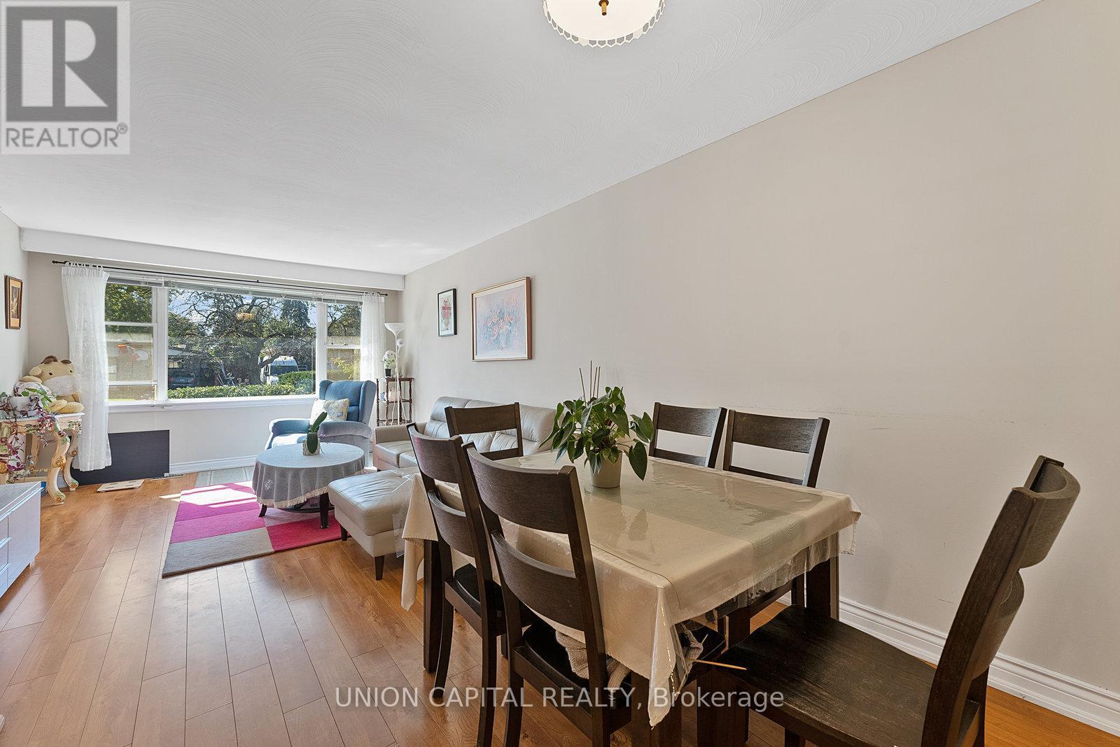 37 Callowhill Drive, Toronto, ON - Indoor